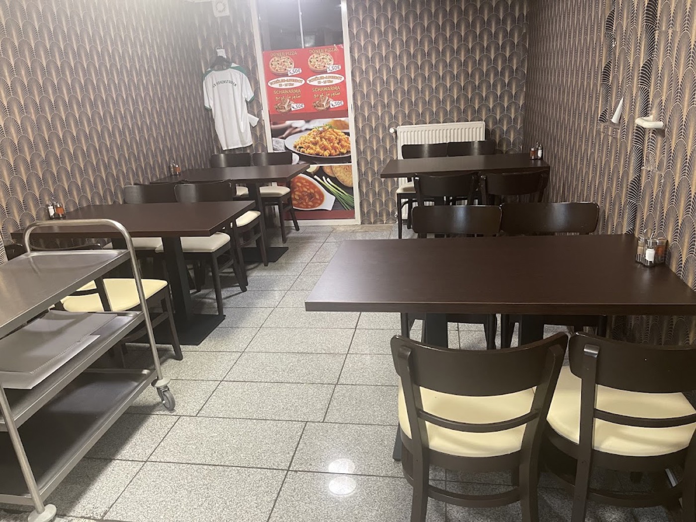 Gastraum bei City Grill Göppingen mit Sitzplätzen